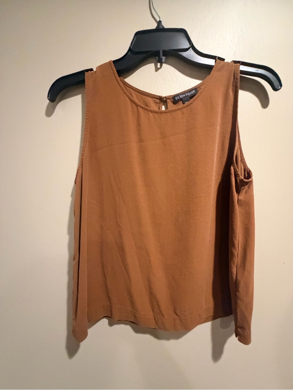 Eileen Fisher 100% Silk Sleeveless Blouse – XS – Rust/Cognac Brown